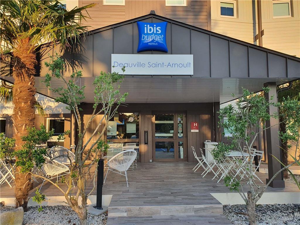 Hotel Ibis Budget Deauville Сент-Арну Екстер'єр фото